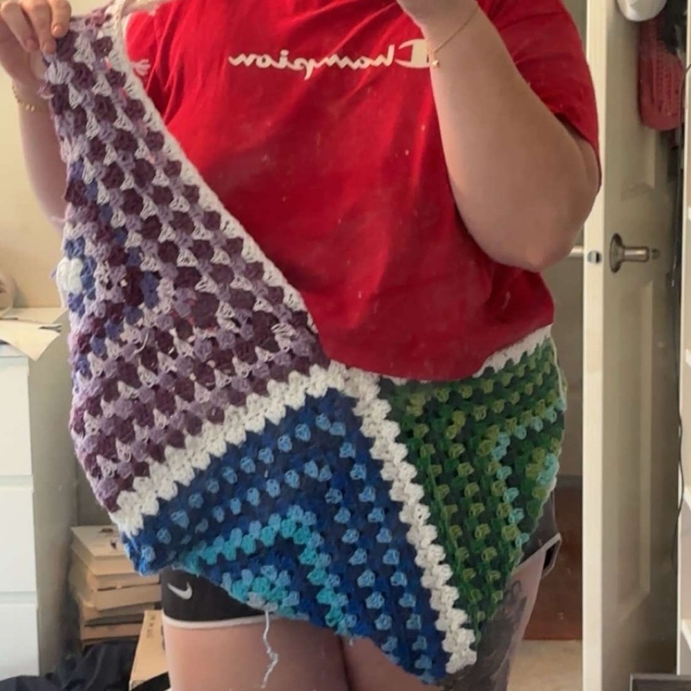 handmade huge crocheted multicolored crossbody bag - Picture 4 of 4